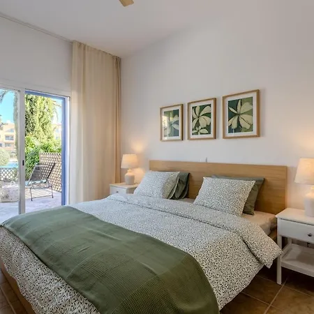 Limnaria Gardens Classic Apartment Paphos
